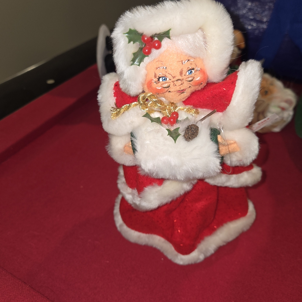 Annalee Santa Claus in Red and White
